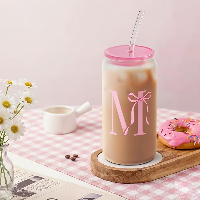 SANDJEST Monogrammed Glass Drinking Can Cup with Acrylic Lid and Straw, Personalized Frosted Iced Coffee Tumbler 16oz, Monogram Initial Gifts for Women Girls on Birthday (M)