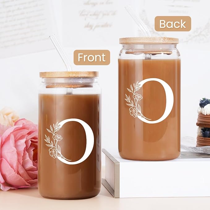 SANDJEST Monogrammed Gifts for Women - Monogram O Initial Glass Cup 16 Oz Can Coffee Cups with Lid and Straw - Monogram Initials Gifts for Womens on Birthday