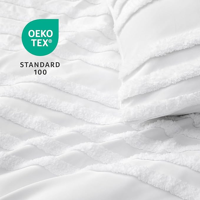 BEDELITE Boho Comforter Set Queen Size, White Tufted Striped Bed Set 3 Pieces, Soft Vintage Farmhouse Comforter for All Seasons, Boho Home Decor,Fluffy Jacquard Bedding with 2 Pillow Shams