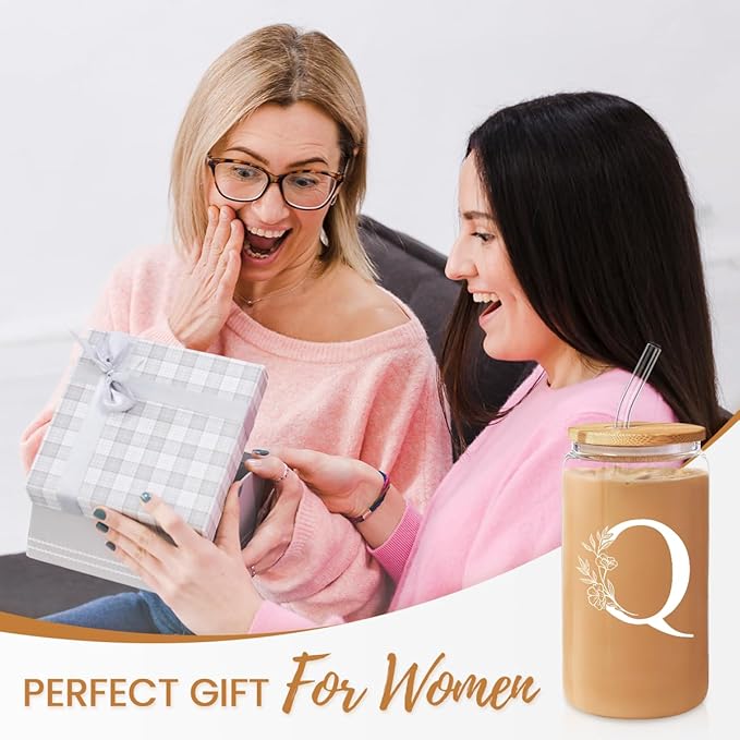 SANDJEST Monogrammed Gifts for Women - Monogram Q Initial Glass Cup 16 Oz Can Coffee Cups with Lid and Straw - Monogram Initials Gifts for Womens on Birthday