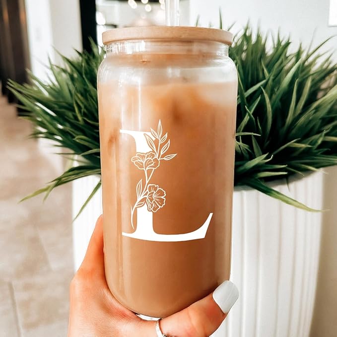 SANDJEST Monogrammed Gifts for Women - Monogram L Initial Glass Cup 16 Oz Can Coffee Cups with Lid and Straw - Monogram Initials Gifts for Womens on Birthday
