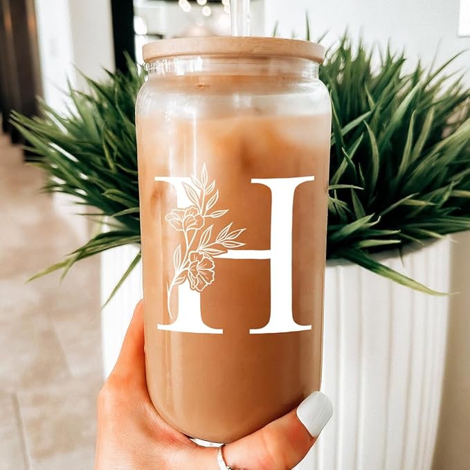 SANDJEST Monogrammed Gifts for Women - Monogram H Initial Glass Cup 16 Oz Can Coffee Cups with Lid and Straw - Monogram Initials Gifts for Womens on Birthday