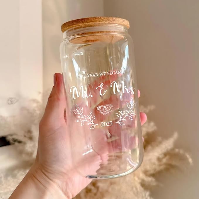Wedding Gifts for Couples 2025 - Mr and Mrs 16oz Glass Cup With Lid and Straw, Newlywed Gift, Bridal Shower, Just Married Ornaments