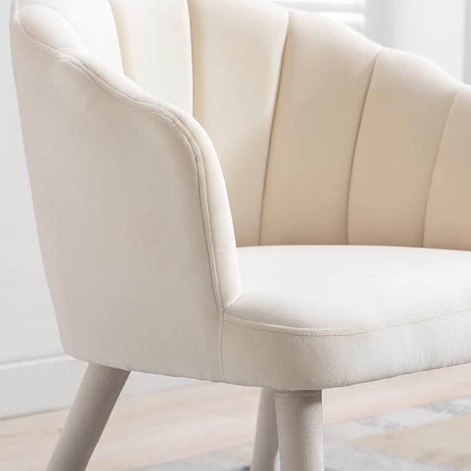 Velvet Dining Chairs Set of 4 Modern Living Room Chairs with Petal Back & Wood Legs Comfy Upholstered Side Chair for Dining Room/Bedroom/Vanity, Cream