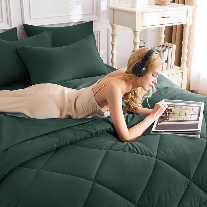 CozyLux Full Size Comforter Sets Forest Green - 7 Pieces Bed in a Bag Full, Luxury Soft Bed Set for All Seasons, Bedding Set with Down Alternative Comforter, Sheets, Pillowcases & Shams