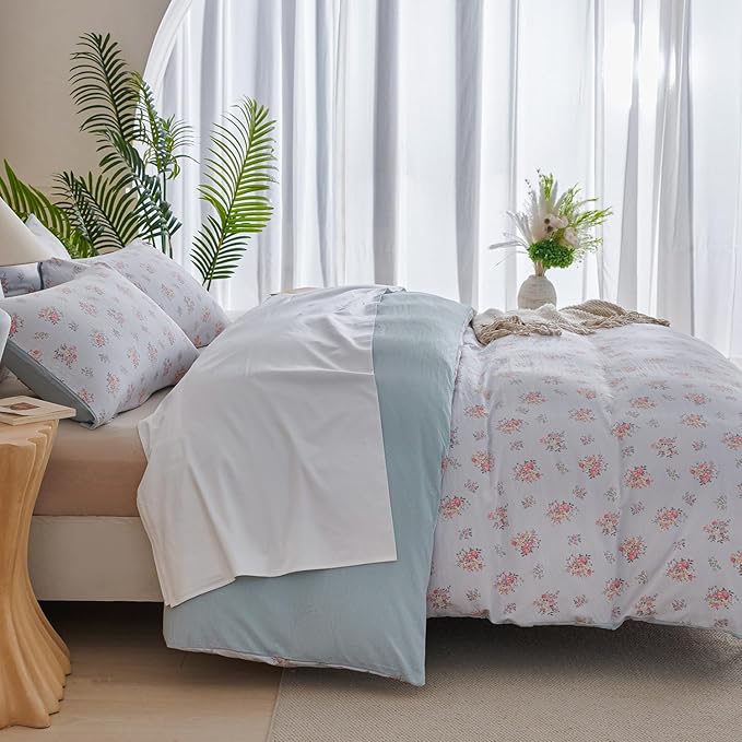 Queen Size Comforter Floral 3 Pieces Soft Cute Floral Bedding Lightweight Blue Garden Style Floral Botanical Comforter for All Seasons and 2 Pillowcases