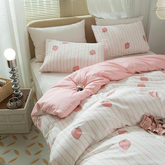 Cute Strawberry Duvet Cover Twin XL Soft 100% Cotton Pink Strawberry Bedding Sets Lightweight Kids Fruit Duvet Cover for Boys Girls Kawaii Bedroom Decor Reversible Pink Plaid Twin XL Bedding Set