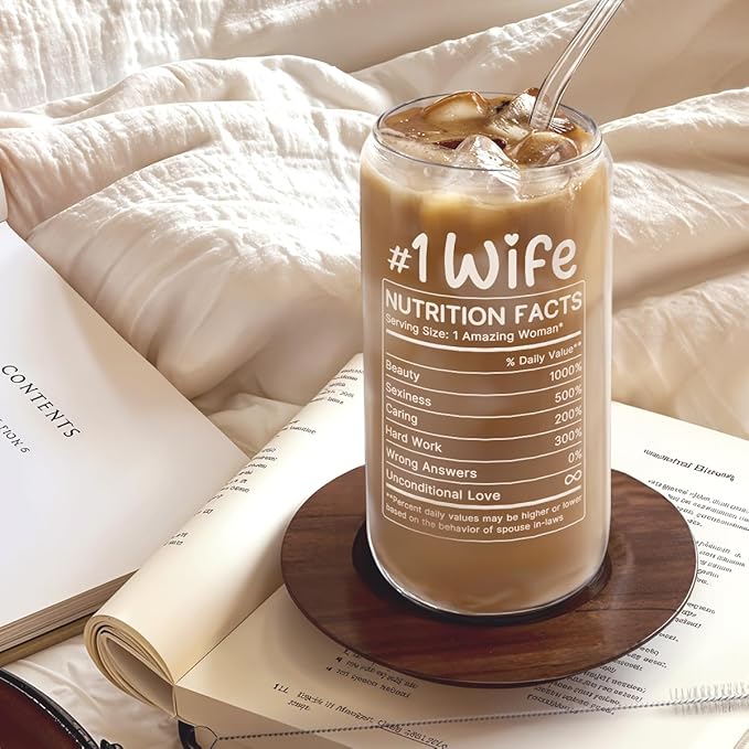Wife 16 Oz Can Glass Tumbler with Bamboo Lid and Straw - Iced Coffee Cups for Women, Aesthetic Glass Cup Gift for Birthday Christmas Valentine's Day Mother's Day