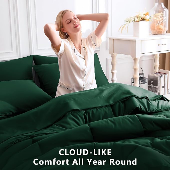 CozyLux Queen Comforter Set Emerald Green, 7 Pieces Bed in a Bag, Green Comforter Queen Size, All Season Bedding Sets with Stitch Quilted Comforter, Flat Sheet, Fitted Sheet, Pillowcases