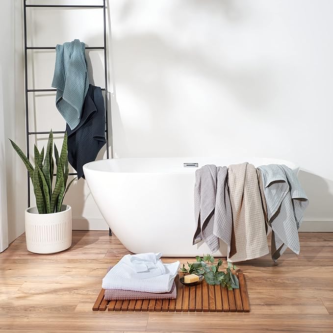 UCHINO Waffle Twist Cotton Weave Bath Towel for Bathroom Lightweight Absorbent Quick Dry Honeycomb Texture Solid Terry Loop Reverse 30" x 60", 1 Bath Towel, Eucalyptus