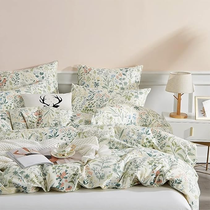 EAVD Vintage Garden Botanical Floral Comforter Set King Soft Microfiber Chic Cute Flowers Leaves Print Bedding Set 1 King Comforter and 2 Pillowcases Fresh Botanical Comforter Set for All-Season