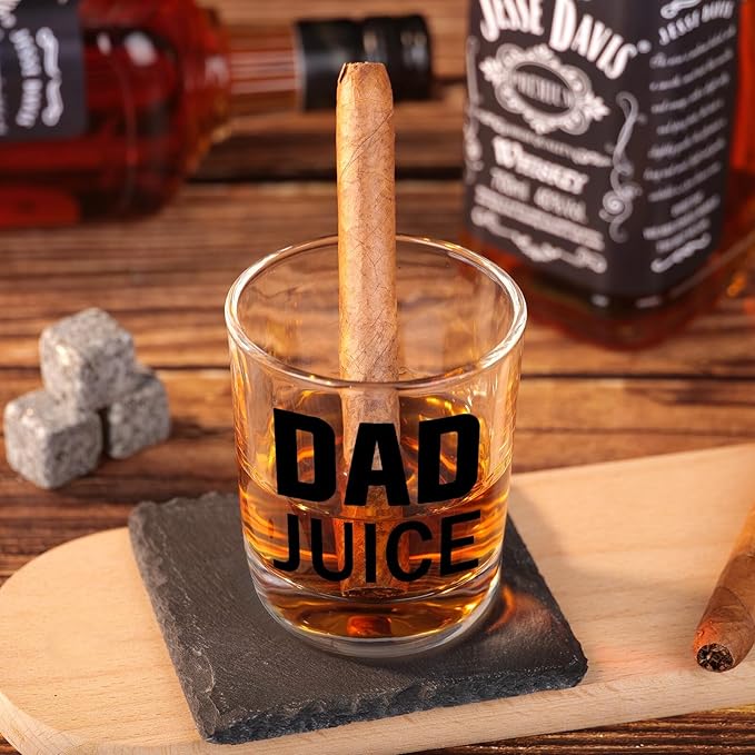Ithmahco Parents Christmas Gifts, MOM's SIPPY CUP DAD JUICE Wine and Whiskey Glass Set, Mom and Dad Gifts for New Parents, New Parent Gift For Couples, Mom and Dad Cups Gift for Christmas