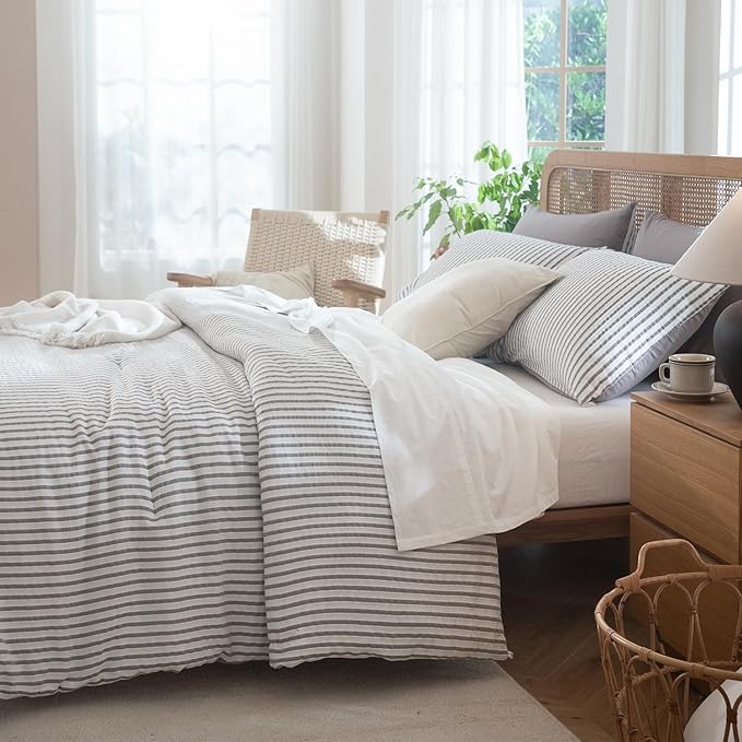 Comforter Set King Purple Soft Luxury Washed Microfiber Jacquard 3 Pieces Bedding, White Grayish Purple Vertical Ticking Stripes Pattern Comforter with 2 Pillowcases Breathable Durable Comfy