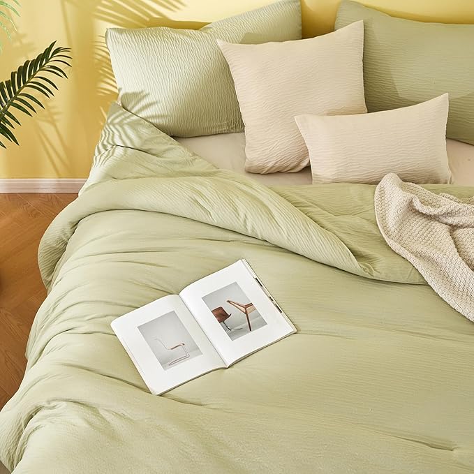 King Size Desert Sage Comforter Set, 3 Pieces Double-Layer Crinkle Yarn Bedding, All-Season Lightweight Warmth with 2 Pillowcases