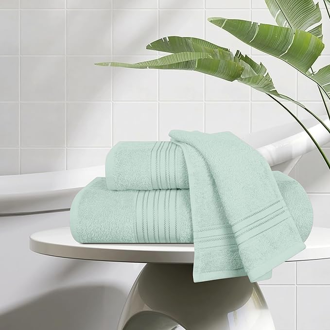 BOUTIQUO Ultra Soft 3 Pack Cotton Towel Set, Contains a Bath Towels 28x55 inch, a Hand Towels 16x24 inch & a Wash Coths 12x12 inch, Ideal Everyday use, Compact & Lightweight - Sea Green