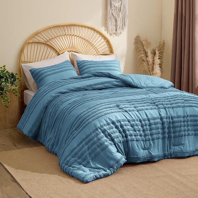 BEDELITE Boho Twin/Twin XL Comforter Set，Dusty Blue Tufted Striped Bed Set 2 Pieces, Soft Vintage Farmhouse Comforter for College, Boho Home Dorm Decor, Fluffy Jacquard Bedding with 1 Pillow Sham