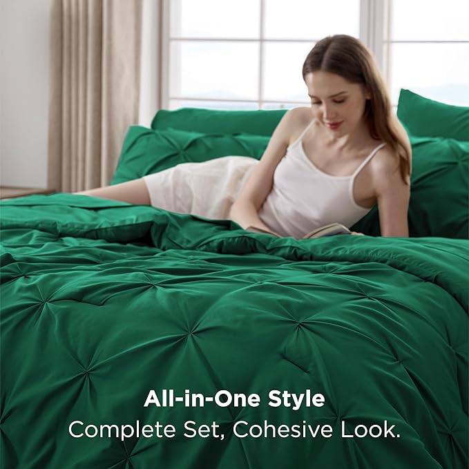 Bedsure Full Comforter Set Dark Green - Bed in a Bag Full Size Bedding Set 7 Pieces, GentleSoft™ Pintuck Bed Set Gift for Family, Pinch Pleat All Season Comforter with Sheets, Pillowcases & Shams