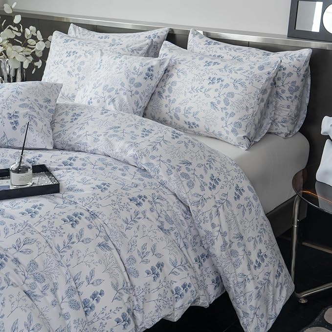 Floral Comforters Full Size 3-Piece Soft Chic Garden Style Blue Floral Print Lightweight Botanical Flower Comforter Set for All Seasons - 1 Comforter and 2 Pillowcases
