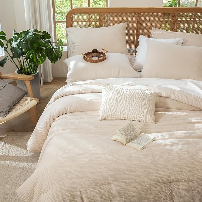 Queen Size Beige Comforter Set, 3 Pieces Double-Layer Crinkle Gauze Soft Bedding for All-Season Lightweight Warmth with 2 Pillowcases