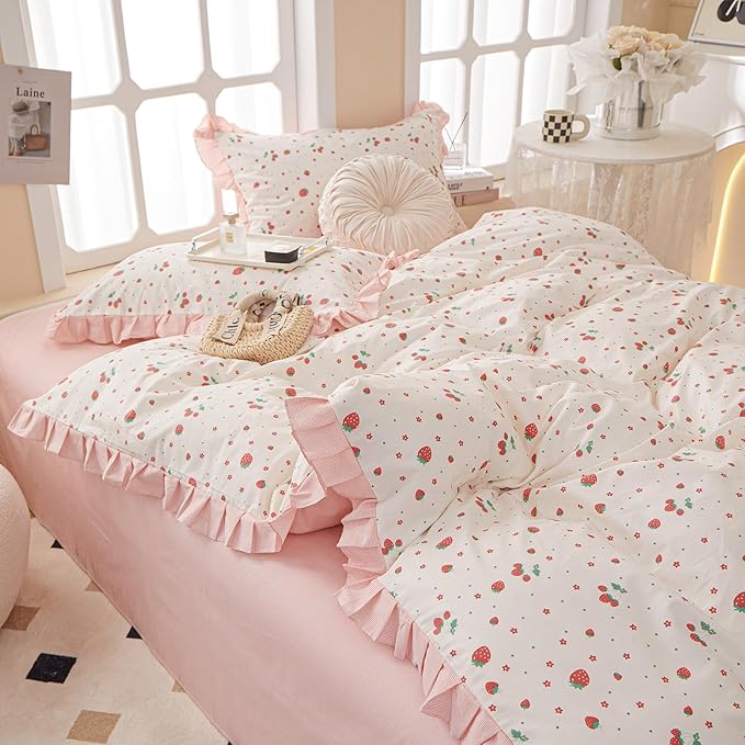 LifeTB Ruffle Pink Strawberry Duvet Cover King 100% Cotton Floral Lace Duvet Cover Cute Floral Bedding Set Kawaii Strawberry Ruffle Comforter Cover Romantic Princess Bedding Cover with 2 Pillowcases