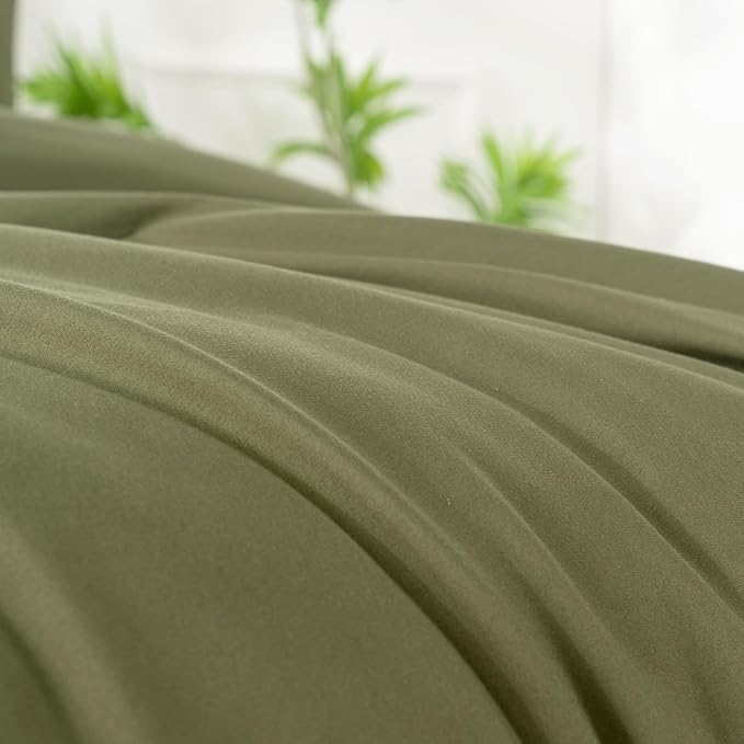 Green Full Comforter Set - 3 Pieces Army Green Bedding Comforter Set - Soft, Lightweight, Warm & Fluffy - 1 Comforter, 2 Pillowcases
