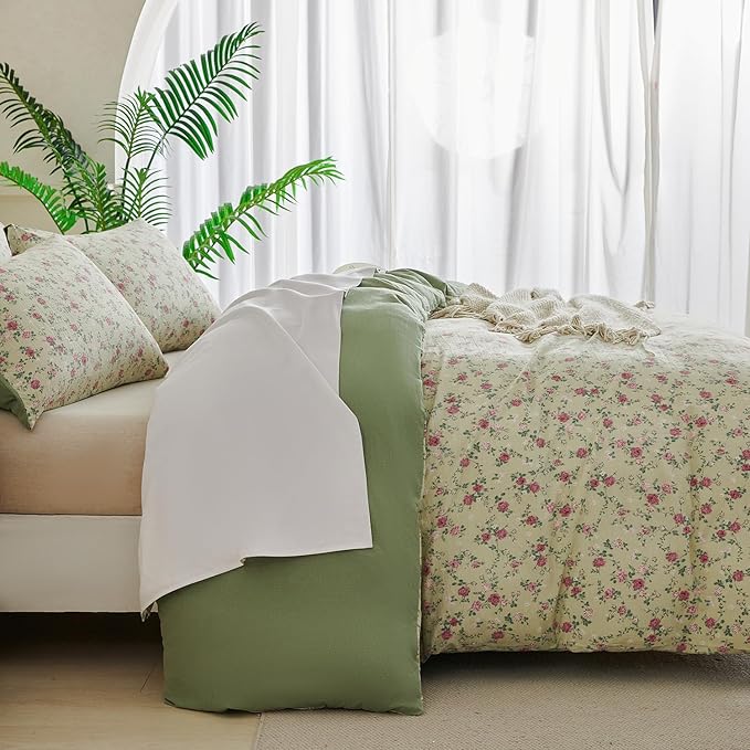 Comforter King Size Floral Soft 3 Pieces Chic Crinkle Gauze Fabric Garden Style Floral Print Botanical Comforter for All Seasons Luxury Warmth Comfy Breathable with 2 Pillowcases