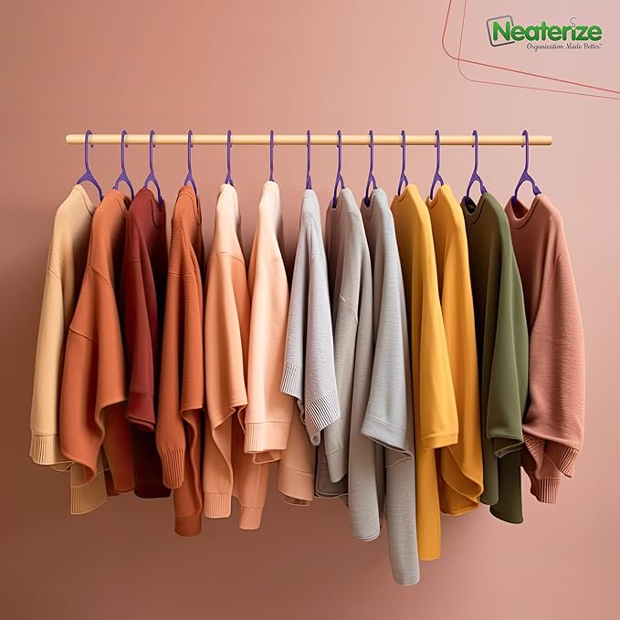 NEATERIZE Clothes Hangers 50 Pack Purple - Plastic Hangers - Ganchos Colgar Ropa