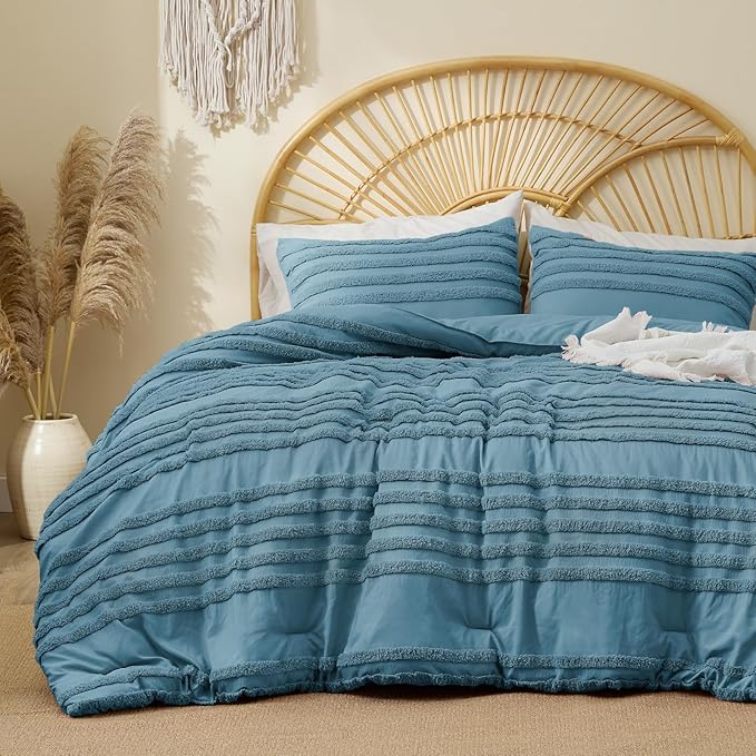 BEDELITE Boho Comforter Set Queen Size, Dusty Blue Tufted Striped Bed Set 3 Pieces, Soft Vintage Farmhouse Comforter for All Seasons, Boho Home Decor,Fluffy Jacquard Bedding with 2 Pillow Shams
