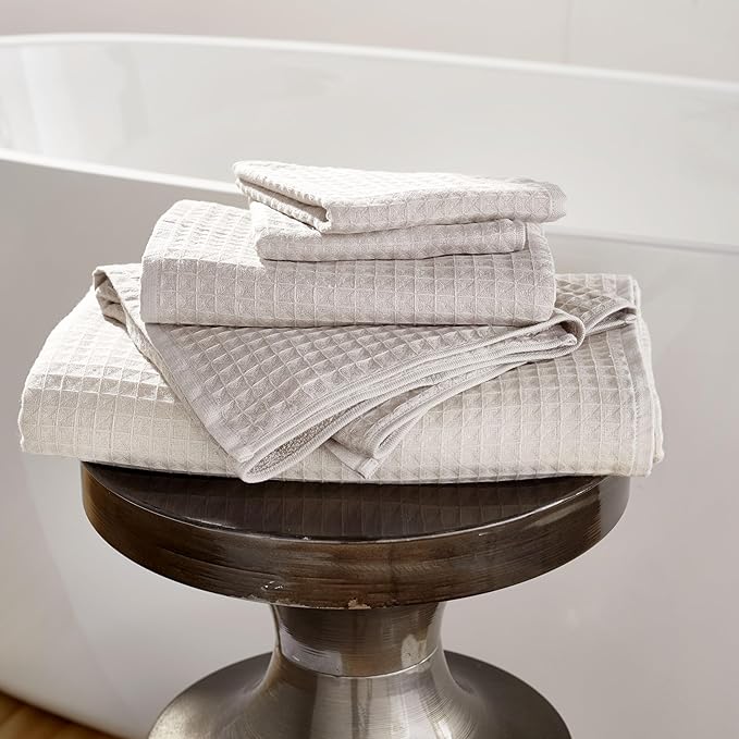 UCHINO Waffle Twist Cotton Weave Hand Towel for Bathroom Lightweight Absorbent Quick Dry Honeycomb Texture Solid Terry Loop Reverse 20" x 30", 1 Hand Towel, Linen