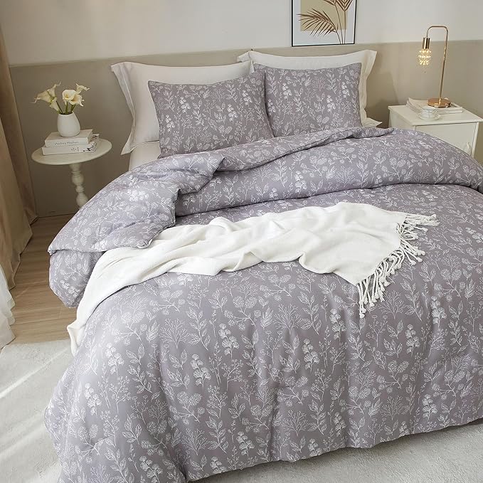 EAVD Botanical Floral Comforter Set King Grayish Purple Soft Microfiber Chic Cute Garden Floral Bedding Comforter Set 1 King Comforter and 2 Pillowcases Fresh Botanical Comforter for All-Season