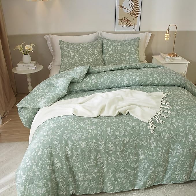 EAVD Queen Comforter Set Sage Green Floral Comforter Set Vintage Soft Microfiber Chic Cute Floral Bedding Comforter with 2 Pillowcases Fresh Reversible Botanical Comforter Set for All-Season