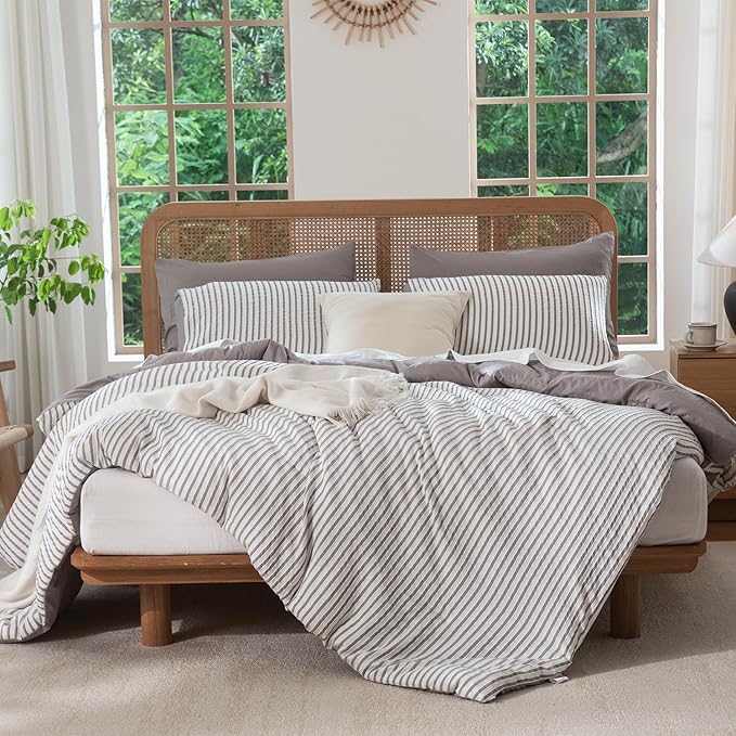 Grayish Purple Comforter Set King Striped 100% Soft Washed Microfiber Jacquard 3 Pieces Striped Bedding Sets Purple White Comforter for All Seasons and 2 Pillowcases Comfort Breathable