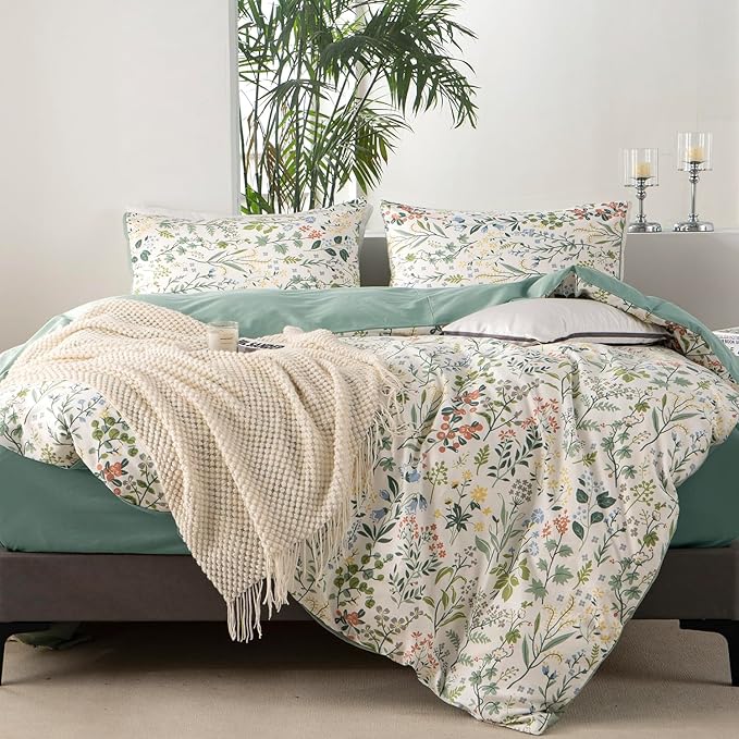 King Comforter Set Floral Soft Cute Floral Bedding Comforter Sets Garden Style Red Flower Print Botanical Flowers Comforter Set King for All Seasons 1 Comforter and 2 Pillowcases
