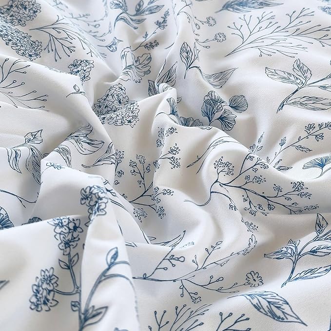 EAVD Queen Comforter Set White and Blue Floral Bedding Set for Women Soft Microfiber 3-Piece Vintage Garden Floral Comforter Set with 2 Pillowcases Botanical Bedding Set for All-Season