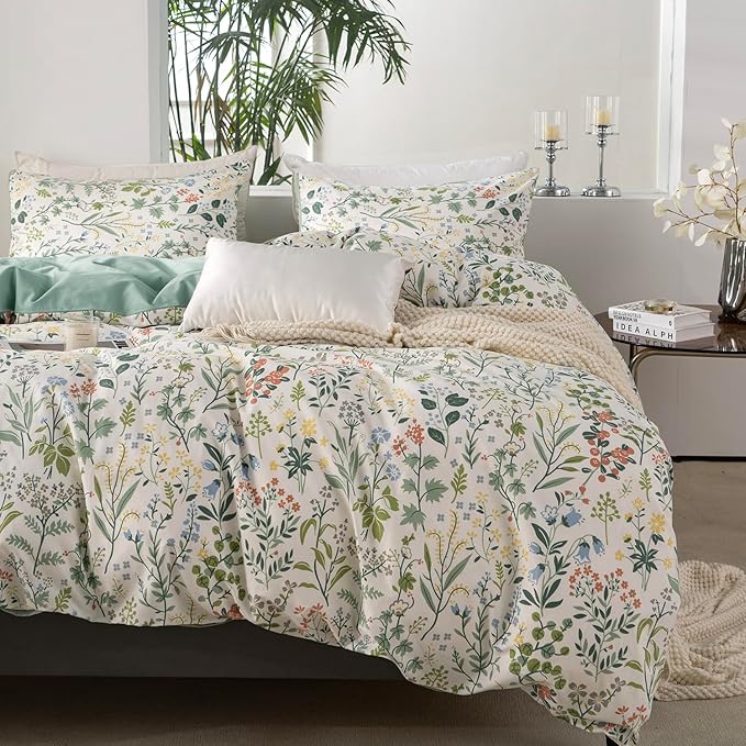 Queen Floral Comforter Set Soft Cute Floral Bedding Comforter Sets Garden Style Red Flower Print Botanical Flowers Comforter Set for All Seasons 1 Comforter and 2 Pillowcases