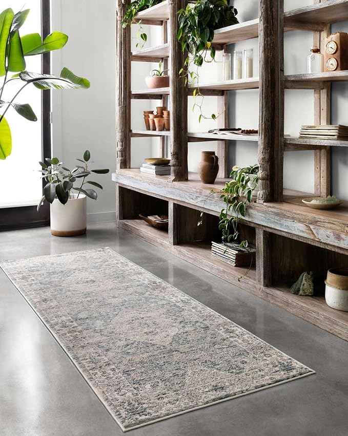 Loloi Teagan Collection TEA-04 Sky/Natural 6'-7" x 9'-2" Area Rug, Large, Soft Neutral Rug, High-Traffic for Living Room, Bedroom, Home Office, Dining Area