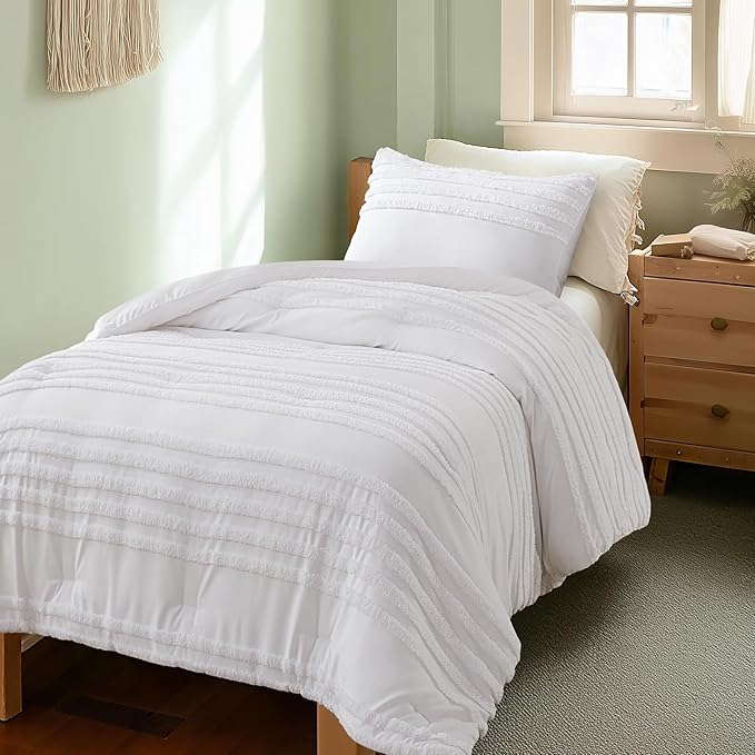 BEDELITE Boho Twin/Twin XL Comforter Set，White Tufted Striped Bed Set 2 Pieces, Soft Vintage Farmhouse Comforter for College, Boho Home Dorm Decor, Fluffy Jacquard Bedding with 1 Pillow Sham