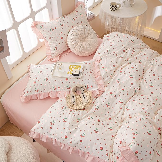 EAVD Kawaii Strawberry Comforter Set Queen White Fluffy Microfiber Fruit Strawberry Bedding Set for Girls Women Ruffled Cute Comforter Set 1 Queen Bed Comforter and 2 Pillowcases for All-Season