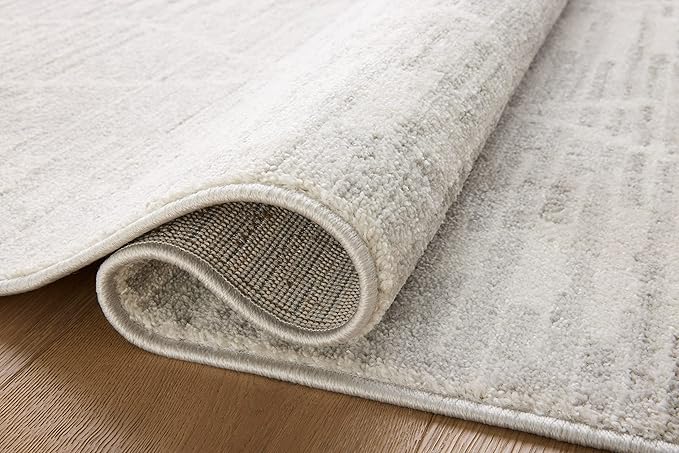 Loloi Kamala Collection KAM-02 Ivory/Silver 5'-3" x 7'-9" Area Rug