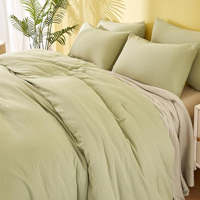 King Size Desert Sage Comforter Set, 3 Pieces Double-Layer Crinkle Yarn Bedding, All-Season Lightweight Warmth with 2 Pillowcases