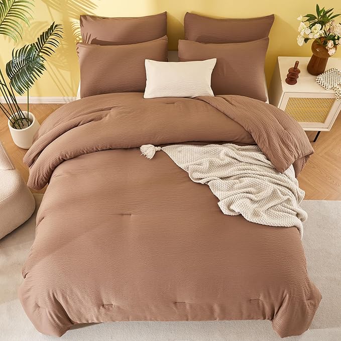 Queen Comforter Set, Double-Layer Crinkle Gauze Cocoa Brown Bed Set, 3 Pieces Soft Bedding for All-Season, Lightweight Warmth with 2 Pillowcases
