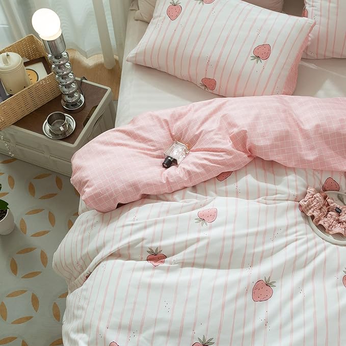 Pink Strawberry Duvet Cover Set Twin Kids Girls Kawaii Bedding Set 100% Cotton Fruit Strawberry Comforter Cover for Teens Children Boys Lovely Cartoon Kids Kawaii Bedroom Collection with 2 Pillowcases
