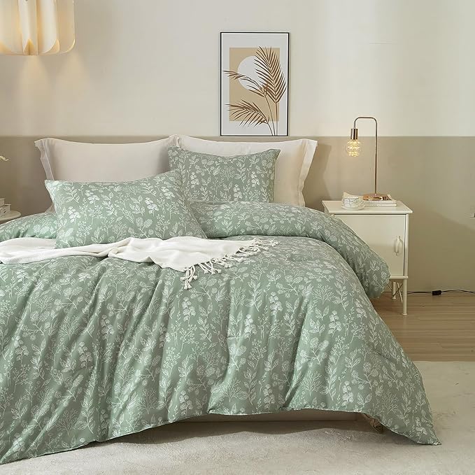 EAVD Queen Comforter Set Sage Green Floral Comforter Set Vintage Soft Microfiber Chic Cute Floral Bedding Comforter with 2 Pillowcases Fresh Reversible Botanical Comforter Set for All-Season