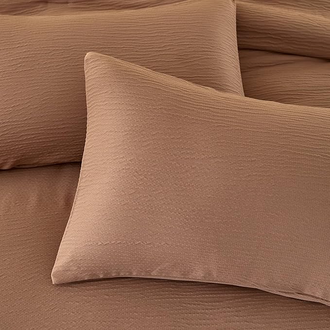 Queen Comforter Set, Double-Layer Crinkle Gauze Cocoa Brown Bed Set, 3 Pieces Soft Bedding for All-Season, Lightweight Warmth with 2 Pillowcases