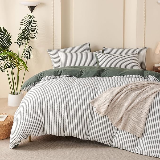 Green King Comforter Set Striped 100% Soft Washed Microfiber Jacquard 3 Pieces Striped Bedding Sets Green White Comforter for All Seasons and 2 Pillowcases Comfort Breathable