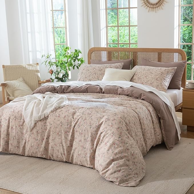 Queen Size Comforter Set Floral Soft 3 Pieces Chic Crinkle Gauze Fabric Garden Style Vintage Floral Print Botanical Comforter for All Seasons Luxury Warmth Comfy Breathable with 2 Pillowcases
