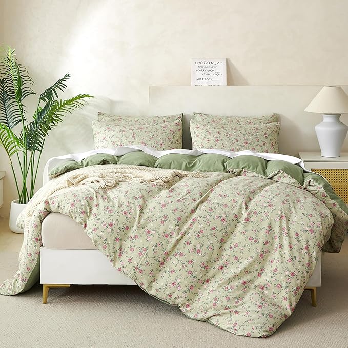 Comforter King Size Floral Soft 3 Pieces Chic Crinkle Gauze Fabric Garden Style Floral Print Botanical Comforter for All Seasons Luxury Warmth Comfy Breathable with 2 Pillowcases