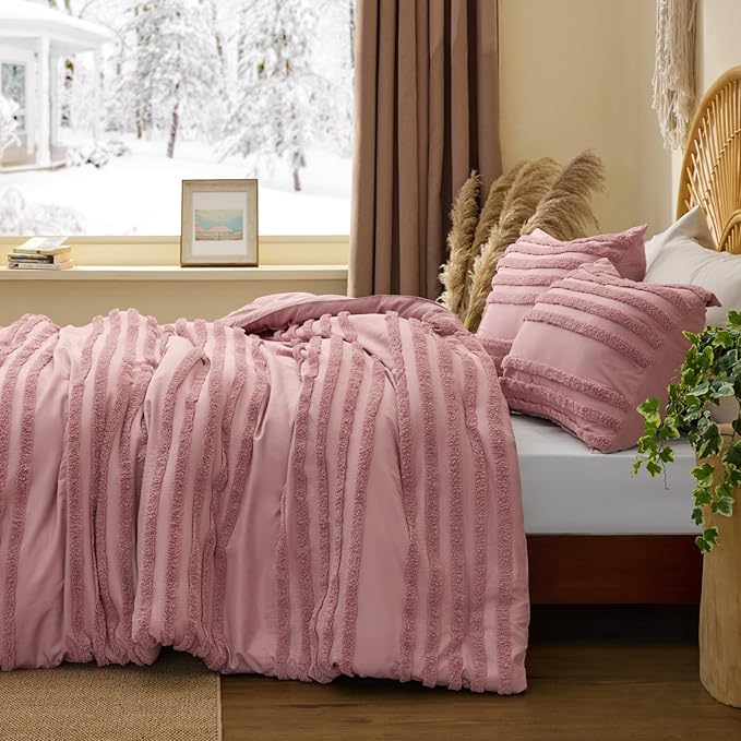 BEDELITE Boho King Size Comforter Set - Dusty Pink Tufted Striped Bed Set 3 Pieces, Soft Vintage Farmhouse Comforter for All Seasons, Boho Home Decor,Fluffy Jacquard Bedding with Pillow Sham
