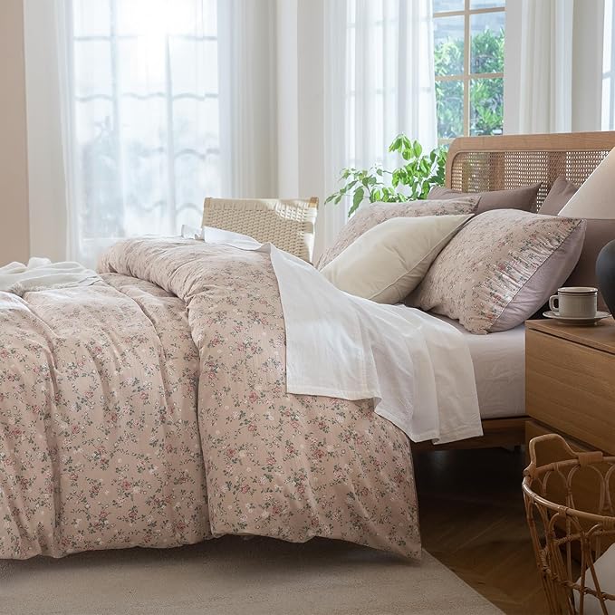 King Size Floral Comforter Set 3 Pieces Soft Cute Fresh Floral Bedding Lightweight Garden Style King Floral Botanical Comforter for All Seasons and 2 Pillowcases
