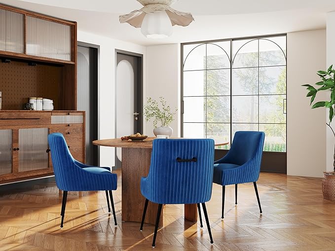 Velvet Dining Chairs Set of 2,Blue Upholstered Living Room Chairs with Black Metal Legs, Modern Tufted Accent Chairs for Living Room, Study Room, Kitchen